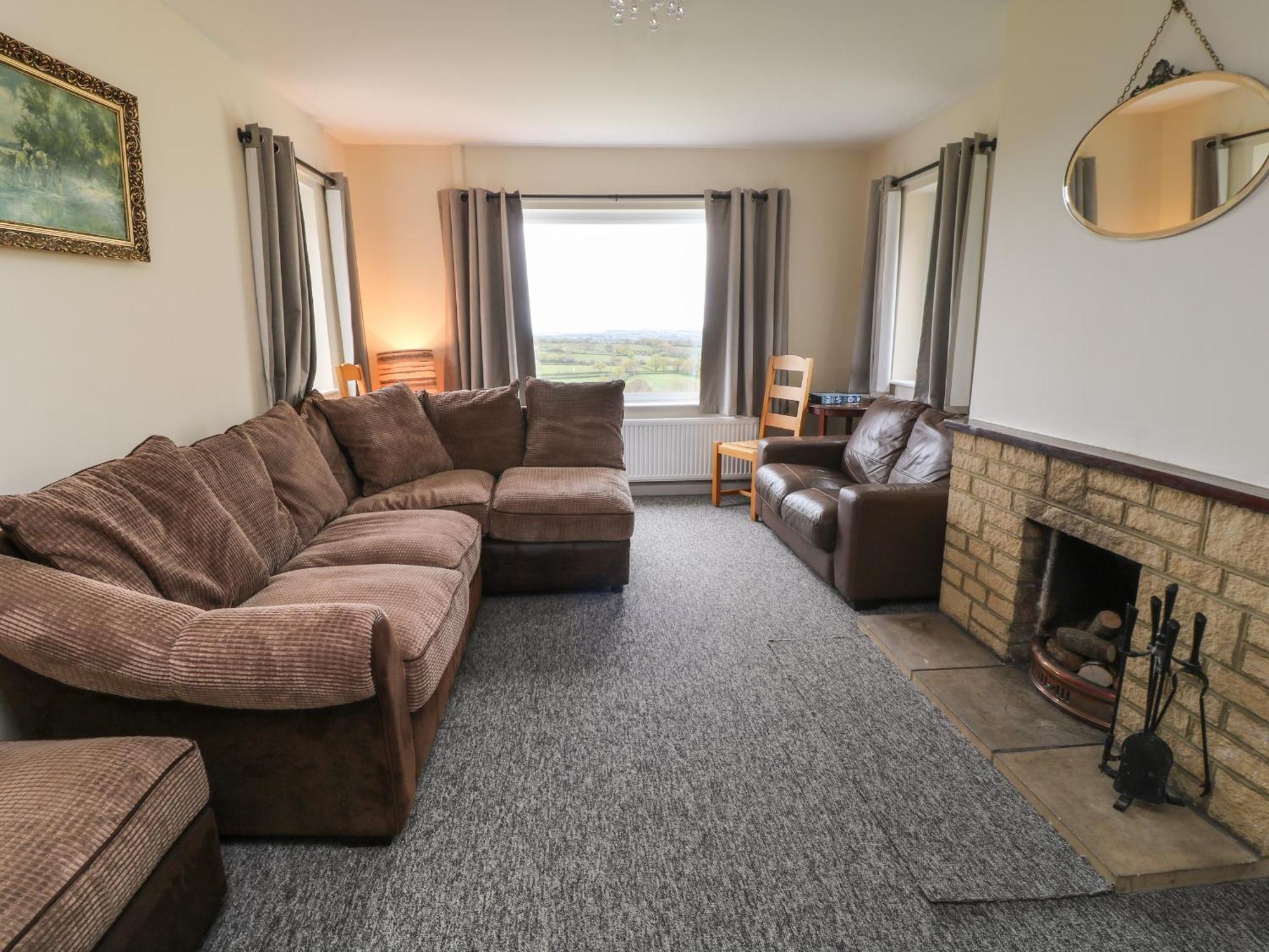 Holiday home Broadlands